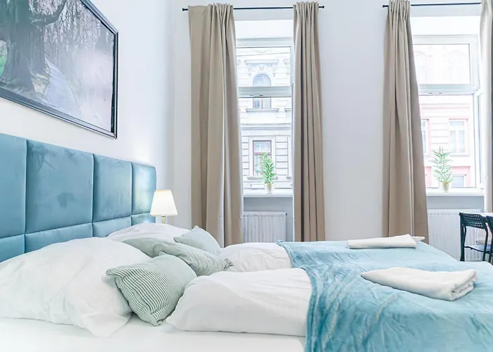 Comfy 3Br Apt For Long Stays In Best Location