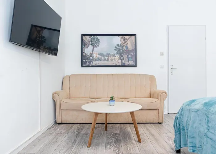 Comfy 3Br Apt For Long Stays In Best Location