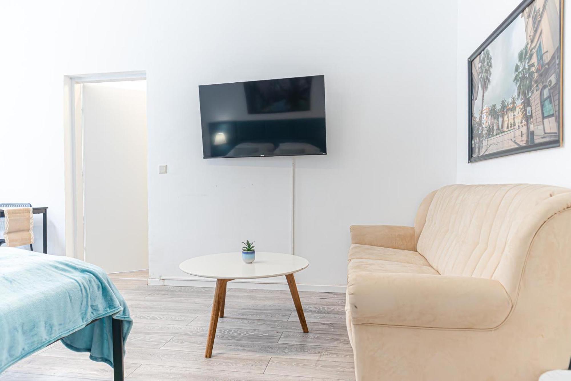 Comfy 3br For Long In Location Appartement Wenen